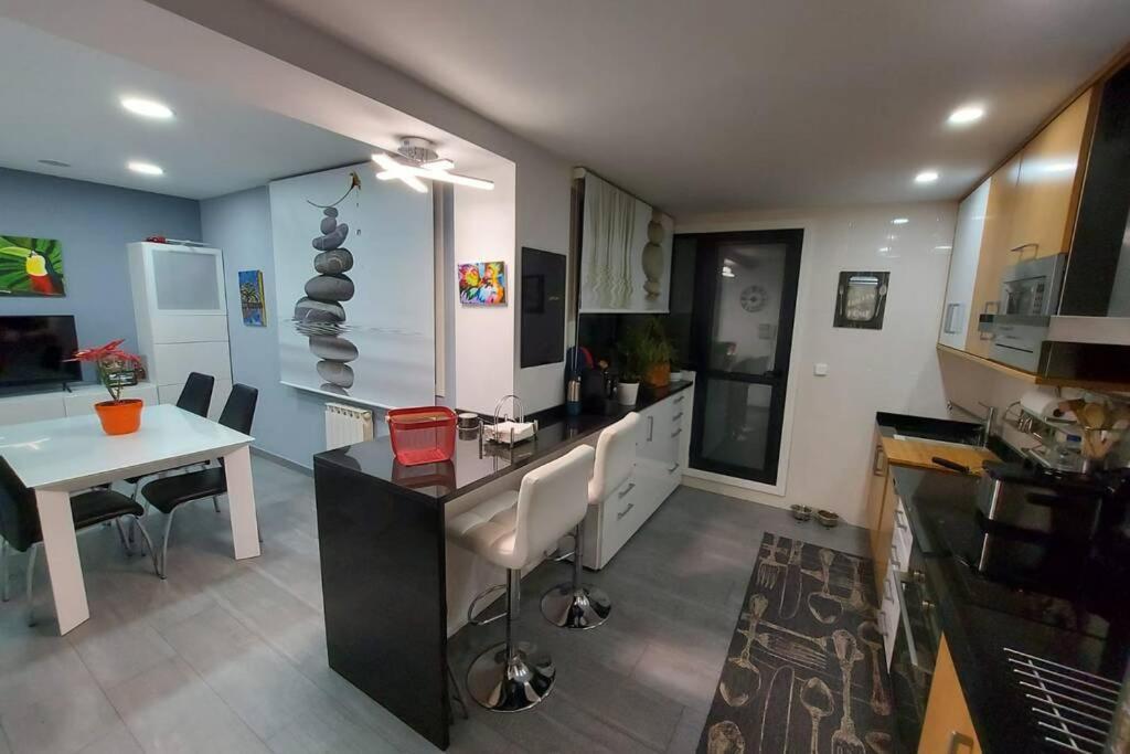 Teixugueiras 16 Apartment Vigo Bagian luar foto